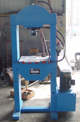 20噸龍門式壓力機(jī) 機(jī)械壓力機(jī)領(lǐng)域的核心裝備解析